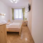Otel Rokaberc Vadaszhaz 3*