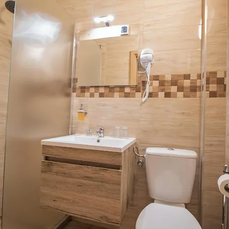 Hotell Rokaberc Vadaszhaz