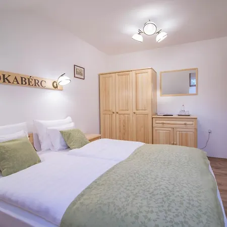 Rokaberc Vadaszhaz Hotell 3*