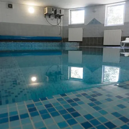 Rokaberc Vadaszhaz Hotell 3*