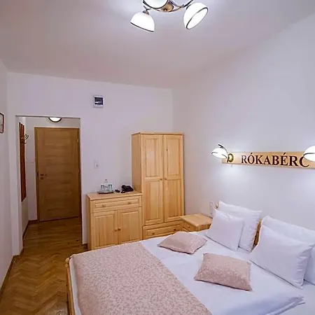 호텔 Rokaberc Vadaszhaz 3*