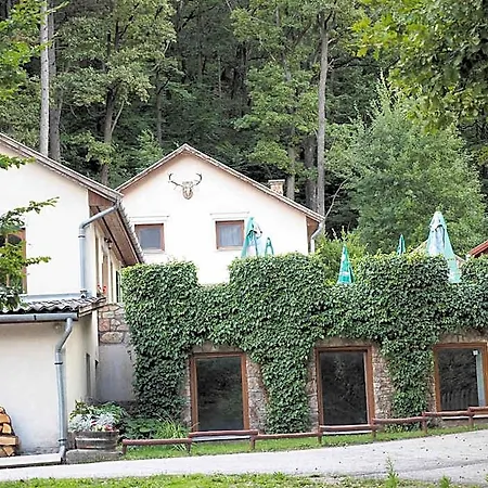 Rokaberc Vadaszhaz 3*