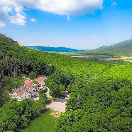 Rokaberc Vadaszhaz 3* Erdőbénye